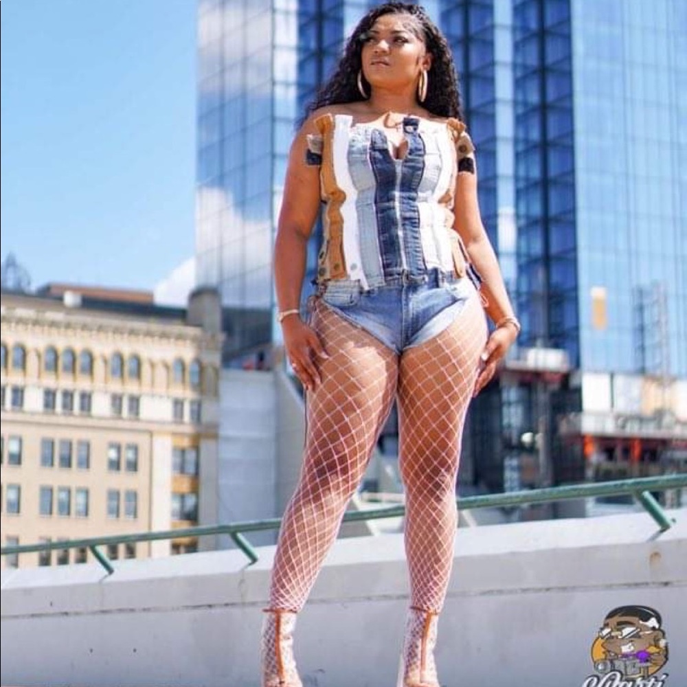 Meet your Posher, Raven